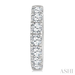 2 1/2 Ctw Round Cut Diamond Hoop Earrings in 14K White gold