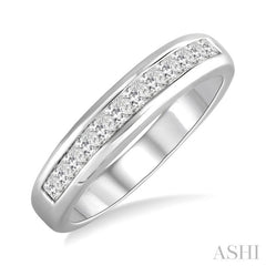 1/2 Ctw Princess Cut Diamond Wedding Band in 14K White Gold