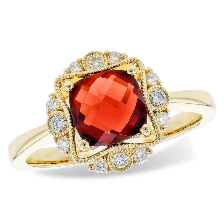 14KT Gold Ladies Garnet Fashion Ring