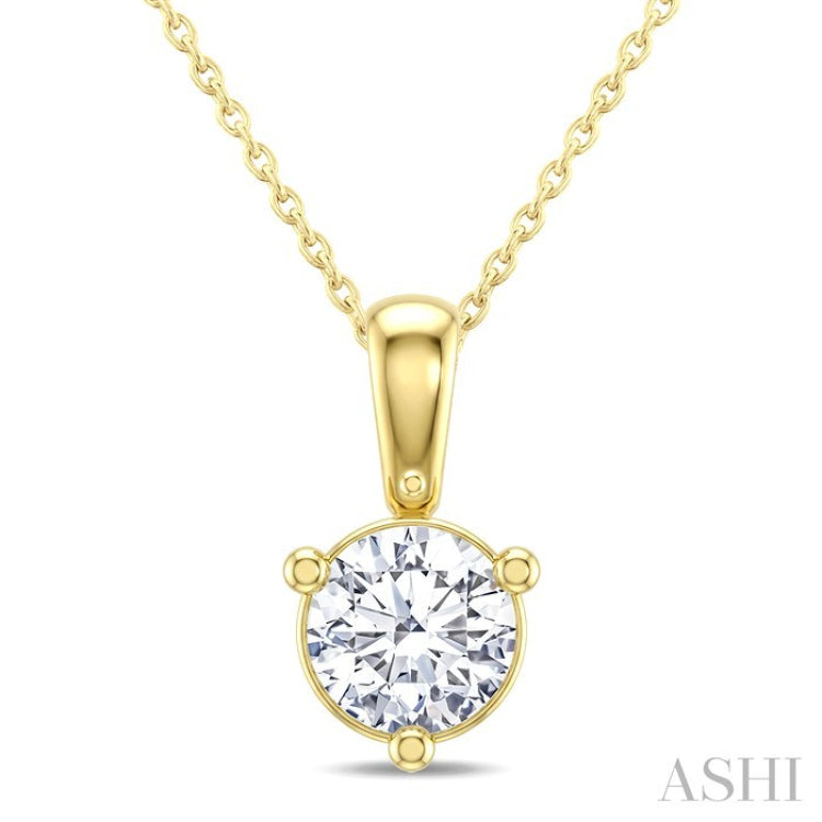 3/4 Ctw Round Cut Diamond Martini Solitaire Pendant With Chain in 14K Yellow Gold