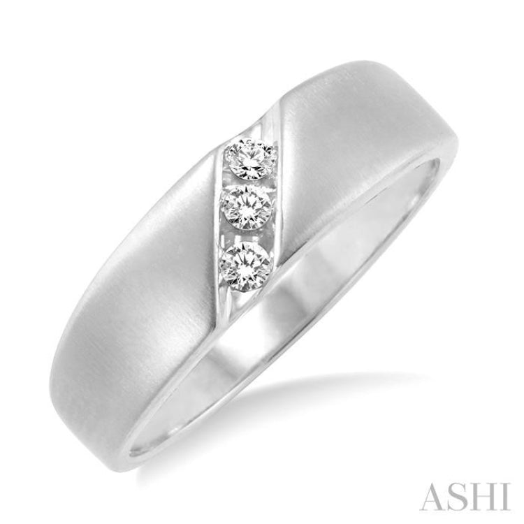 1/8 Ctw Round Cut Diamond Men's Band in 14K White Gold