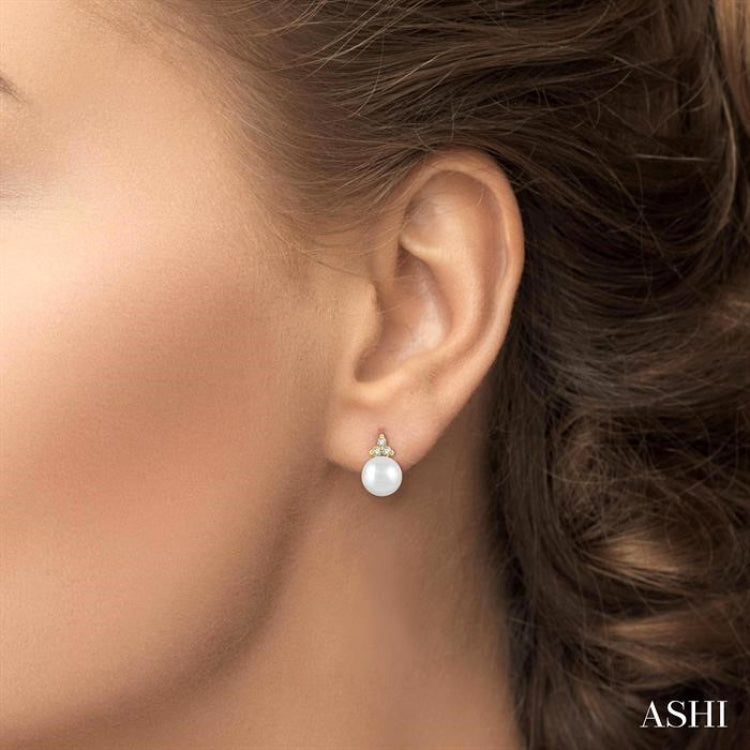 5.5 MM Round Shape Cultured Pearls and 1/20 Ctw Petite Round Cut Diamond Fashion Stud Earring in 10K Yellow Gold