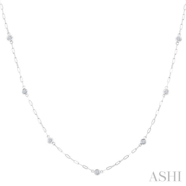 1/4 Ctw Bezel Set Round Cut Diamond Paperclip Station Necklace in 14K White Gold