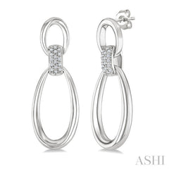 1/10 Ctw Oval Shape Link Round Cut Diamond Fashion Earrings in Sterling Silver
